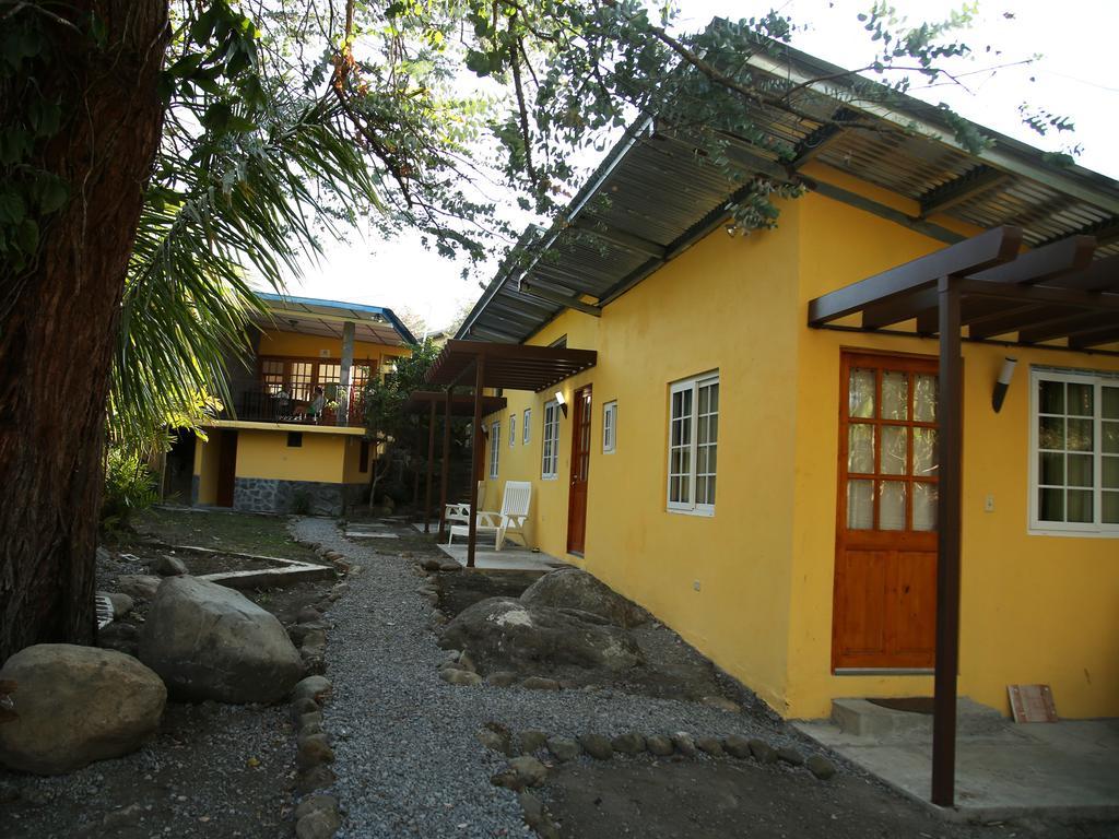 Hostal Gaia ボケテ エクステリア 写真